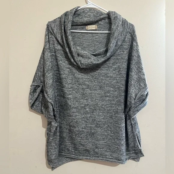 Altar’d State Medium Gray Cowl Neck Oversized Poncho Style Blouse - Picture 1 of 5